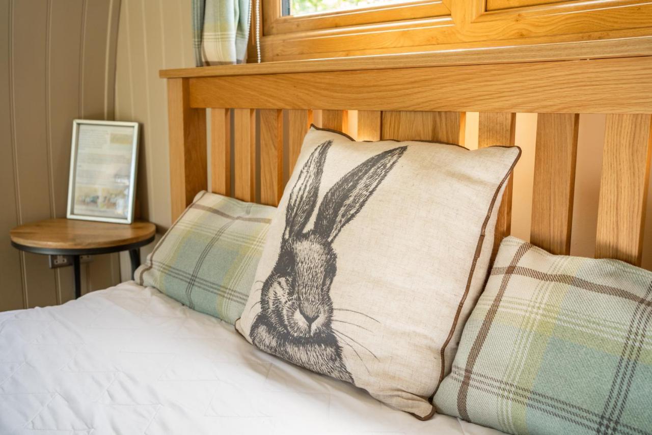 Hotel Glamping At South Lytchett Manor Poole Exteriér fotografie
