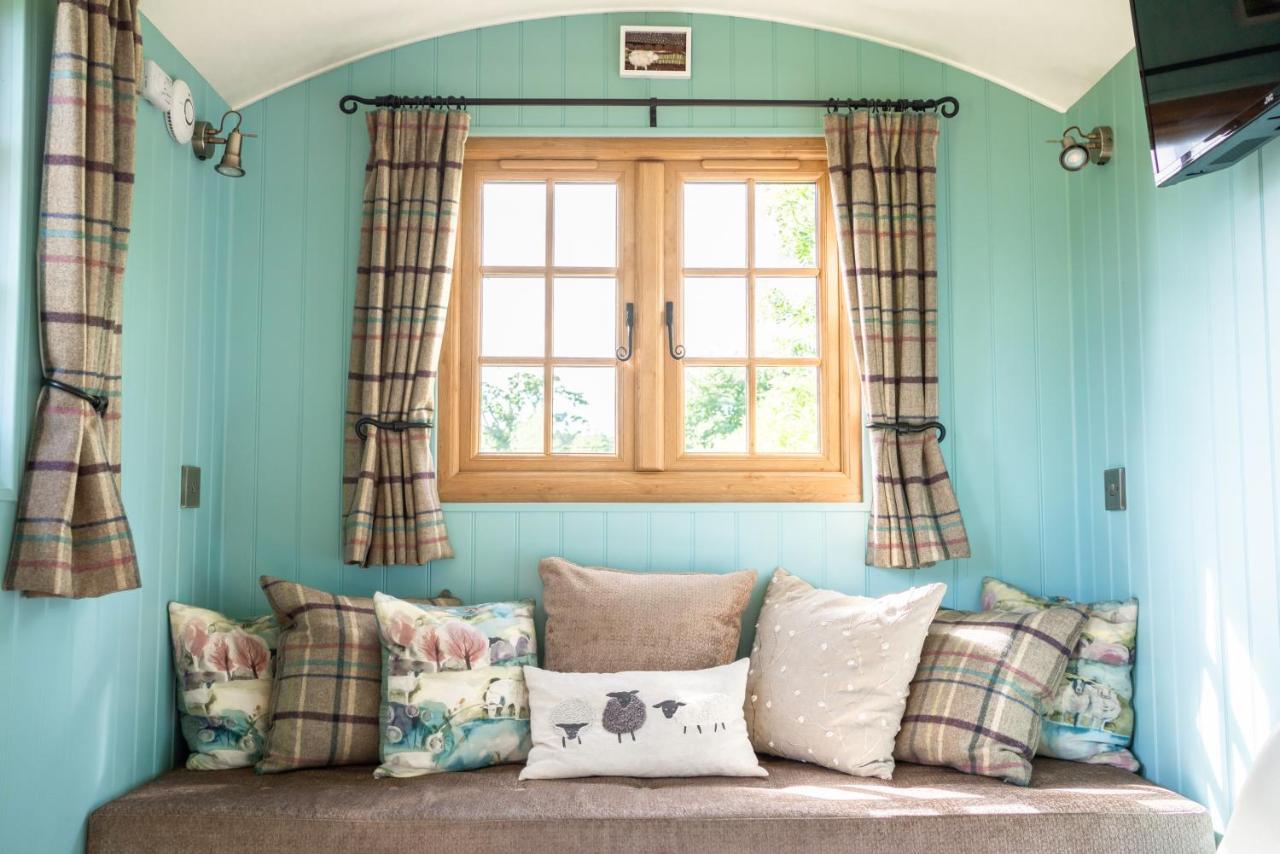Hotel Glamping At South Lytchett Manor Poole Exteriér fotografie