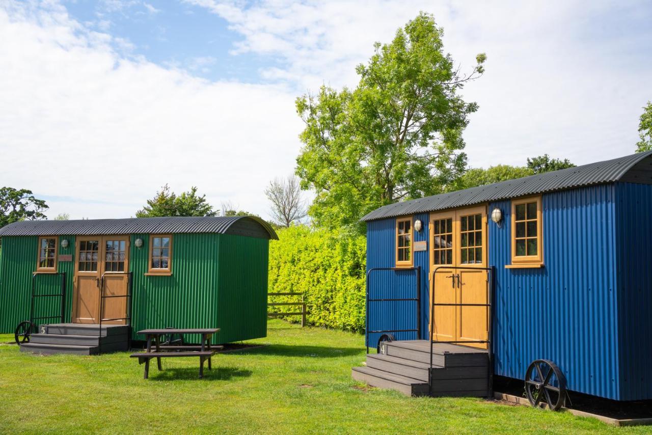 Hotel Glamping At South Lytchett Manor Poole Exteriér fotografie