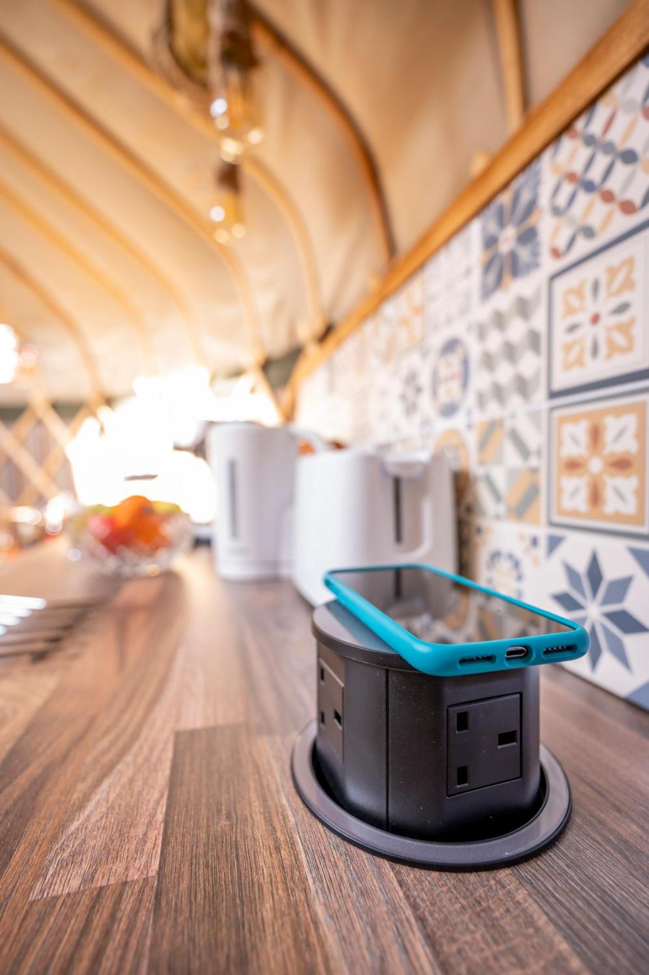 Hotel Glamping At South Lytchett Manor Poole Exteriér fotografie