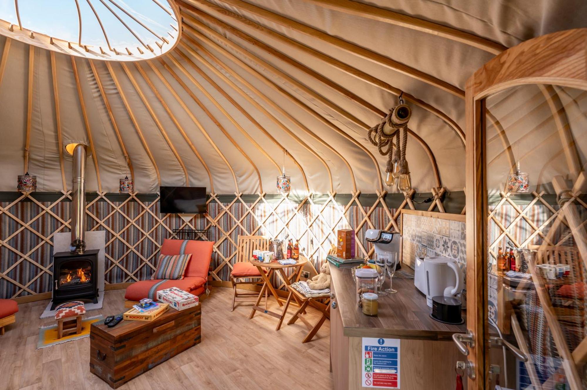 Hotel Glamping At South Lytchett Manor Poole Exteriér fotografie