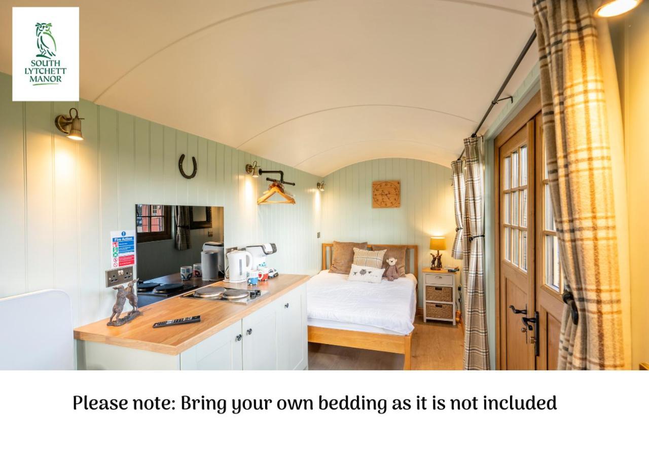 Hotel Glamping At South Lytchett Manor Poole Exteriér fotografie