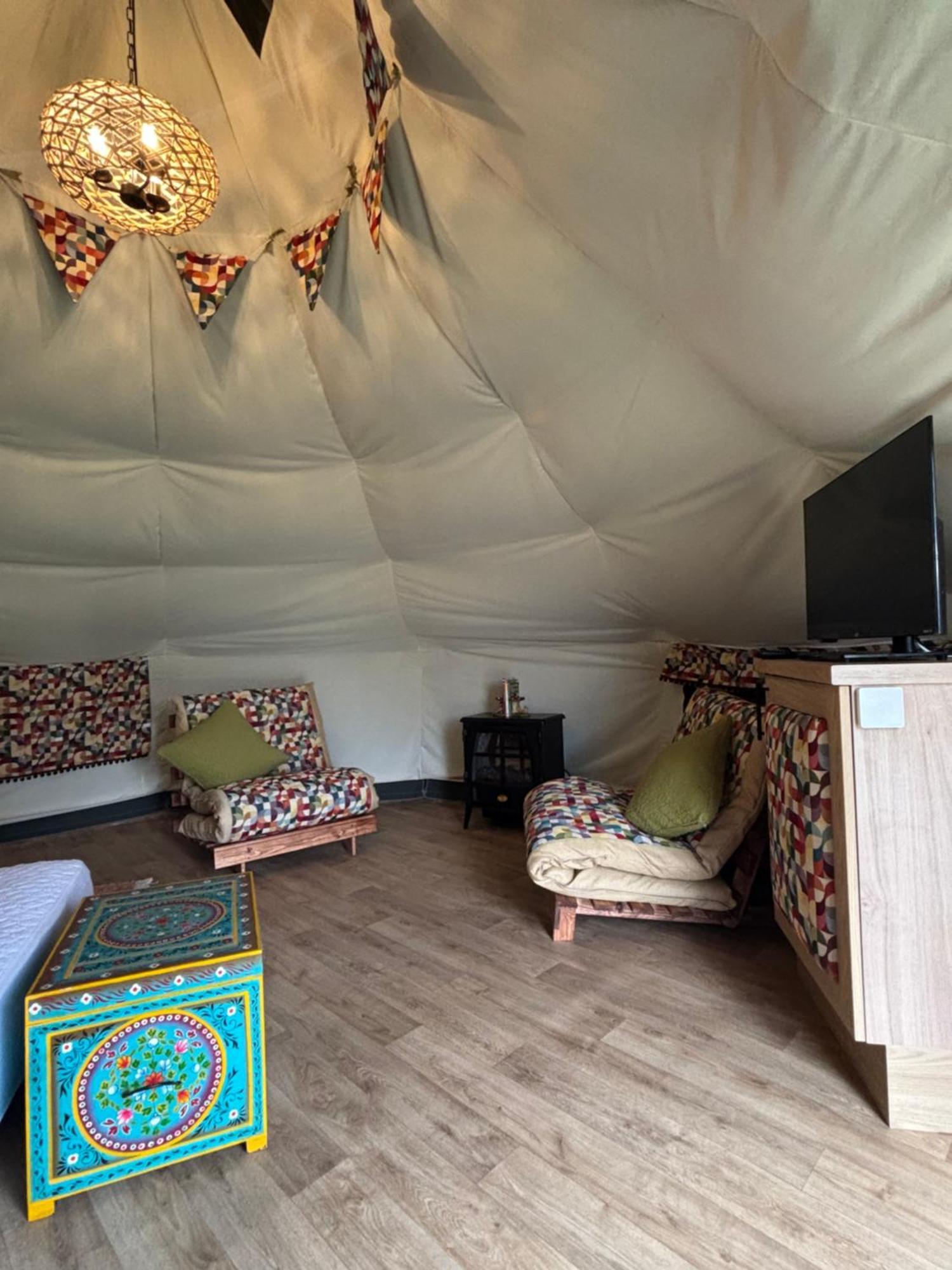 Hotel Glamping At South Lytchett Manor Poole Exteriér fotografie